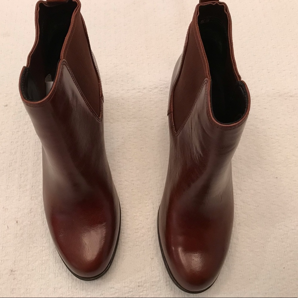 Clark short boots